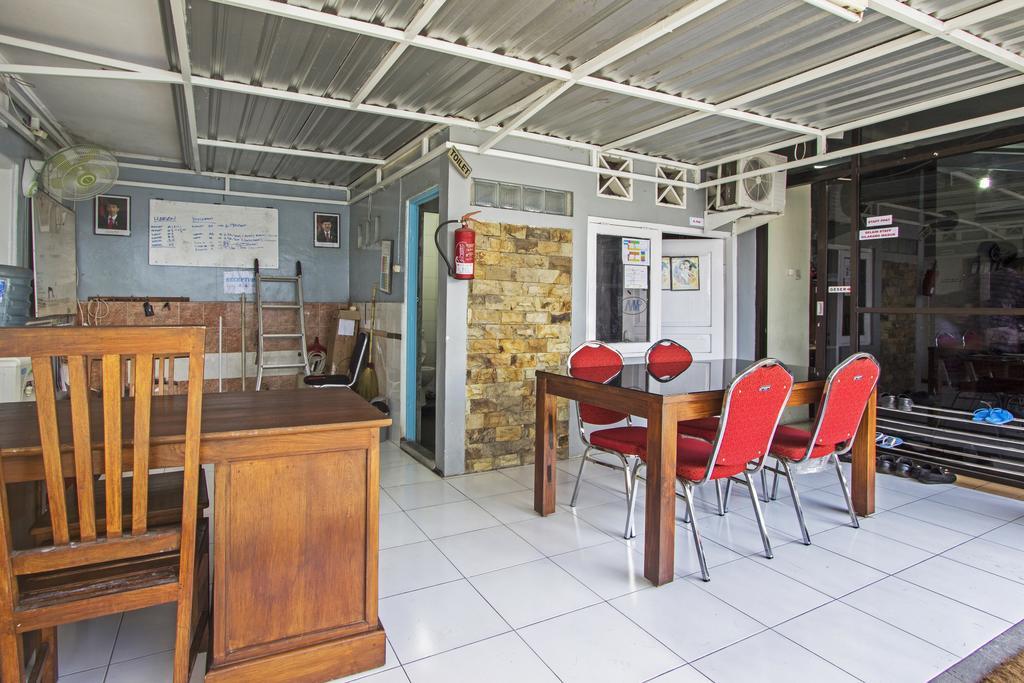 מלון Kejayan Reddoorz Near Gejayan מראה חיצוני תמונה